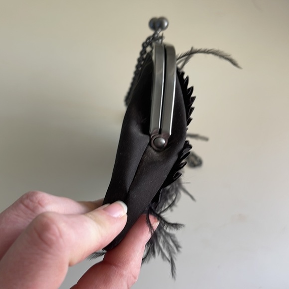 Black formal evening clutch. Feathers rhinestones. - Picture 8 of 8